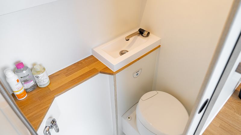 En venta Fiat Ducato L2H2 Blanco 2023 Sevilla foto 22