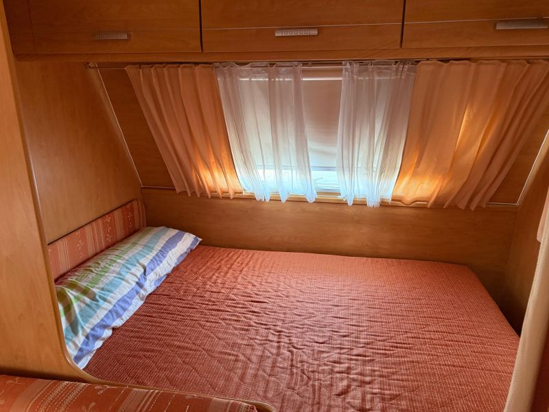 En venta Caravelair Antares 486 Blanco 2015 Barcelona foto 4