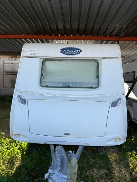 En venta Caravelair Antares 486 Blanco 2015 Barcelona foto 2