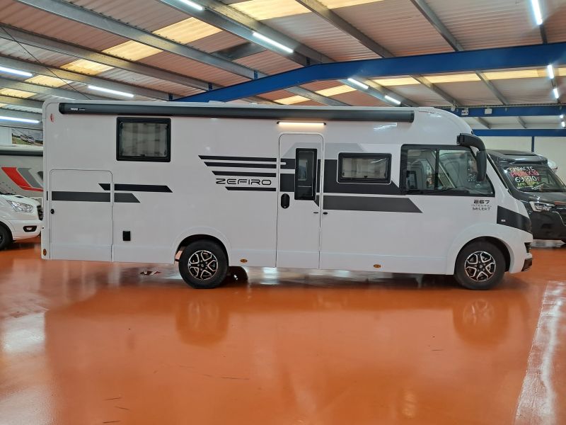 En venta Roller Team Roller Team Fiat Zefiro 267 MH Integral Ultra Selekt 180 CV 2025 Gris 2025 Barcelona foto 5