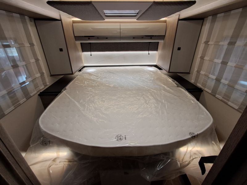 En venta Roller Team Roller Team Fiat Zefiro 267 MH Integral Ultra Selekt 180 CV 2025 Gris 2025 Barcelona foto 13