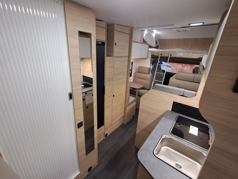 En venta Challenger Challenger Fiat C256 Break Edition Capuchina 2025 Blanco 2025 Barcelona foto 9