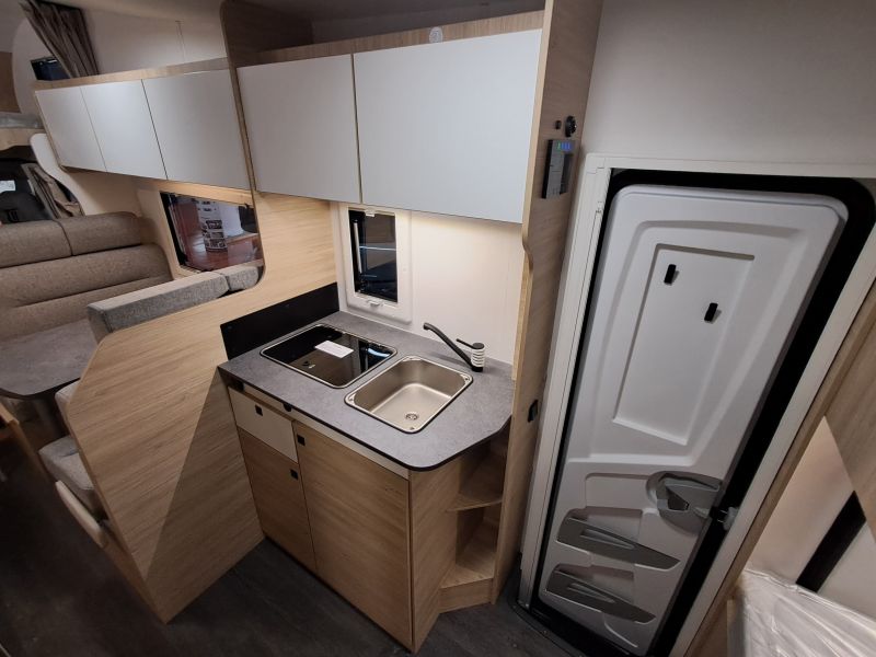 En venta Challenger Challenger Fiat C256 Break Edition Capuchina 2025 Blanco 2025 Barcelona foto 15