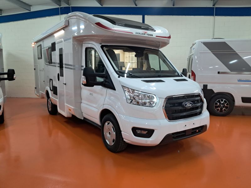 En venta Roller Team Roller Team Ford Kronos 265 TL 165 CV 2025 Gris 2025 Barcelona foto 3