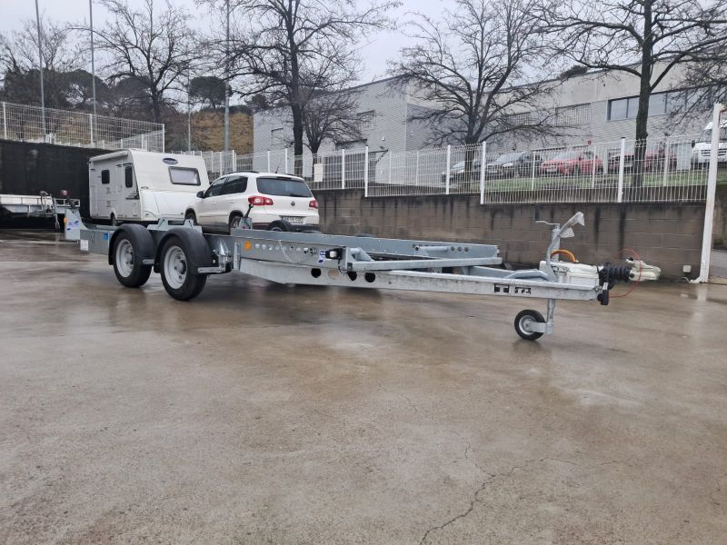 En venta Trunque Remolque Portacoches Ifor Williams Trailer CT136HD 2025 Metálico 2025 Barcelona foto 2