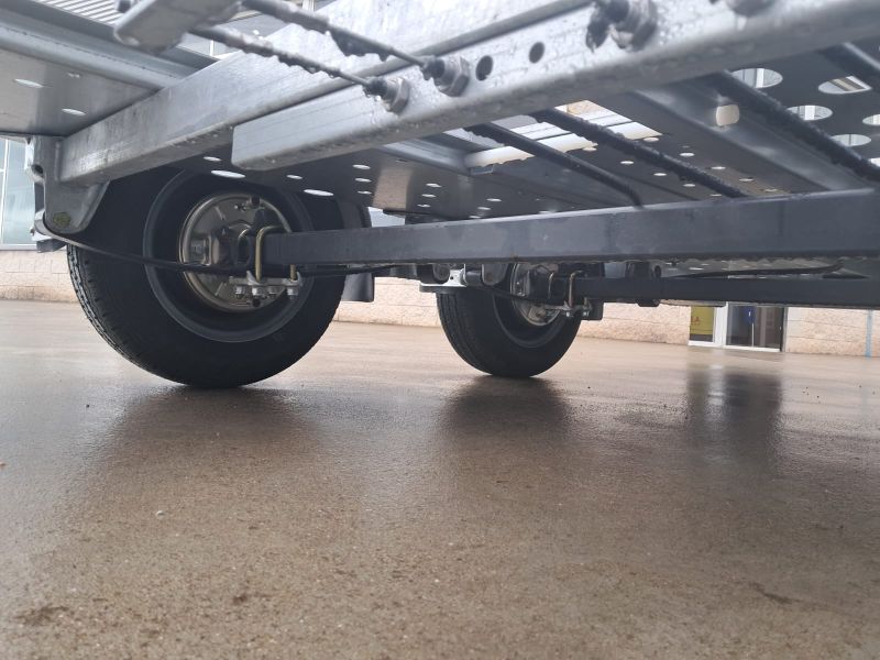 En venta Trunque Remolque Portacoches Ifor Williams Trailer CT136HD 2025 Metálico 2025 Barcelona foto 13