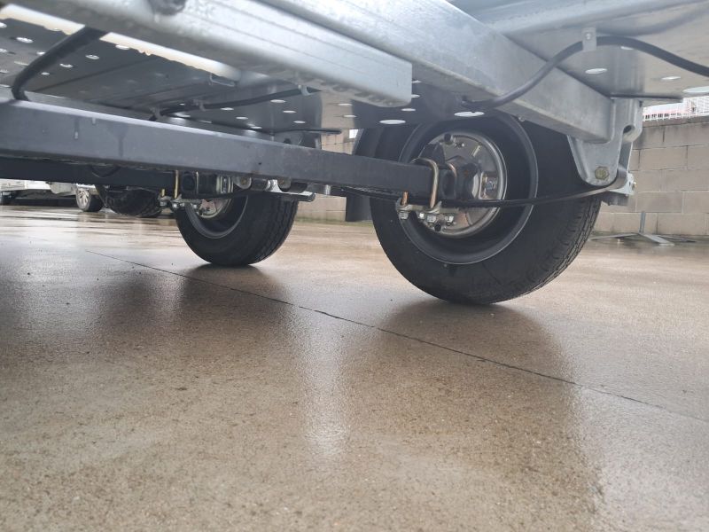 En venta Trunque Remolque Portacoches Ifor Williams Trailer CT136HD 2025 Metálico 2025 Barcelona foto 14