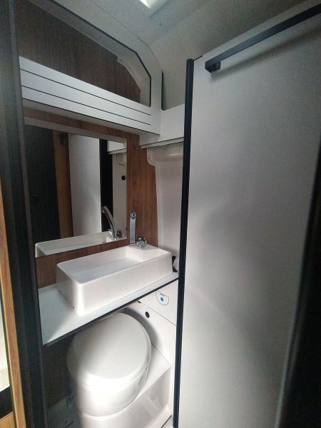 En venta Font Vandome Furgoneta Camper - Leader Camp Duo 45 Blanco 2025 Guipúzcoa foto 5