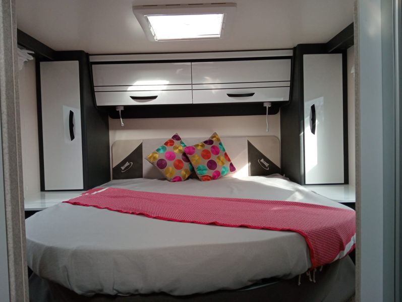 En venta McLouis Autocaravana Perfilada - Mc4 379 Blanco 2025 Guipúzcoa foto 8