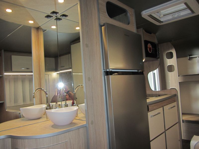 En venta Across Safari 485 SDL  Blanco 2026 Sevilla foto 7