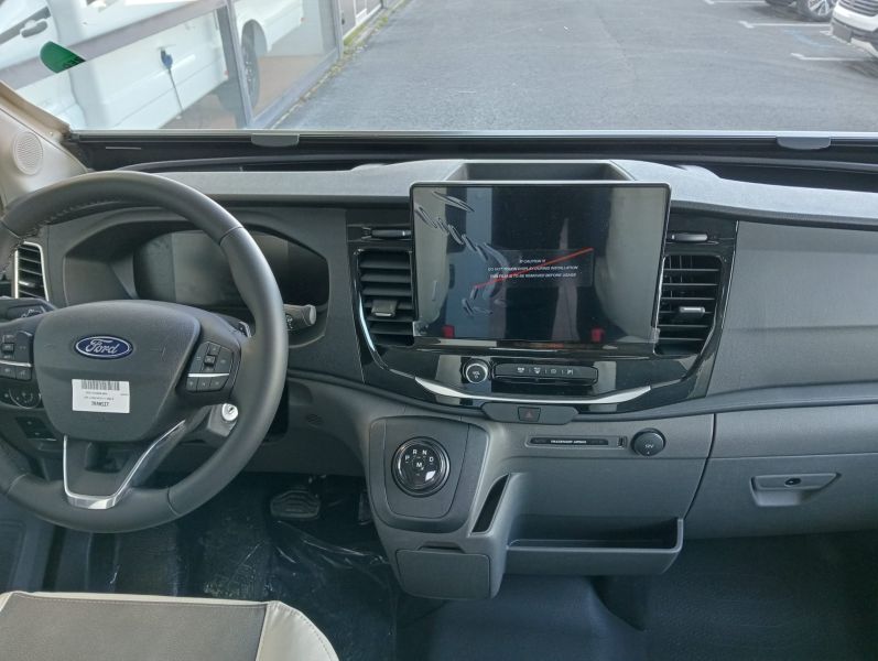 En venta McLouis Autocaravana Capuchina - Glamys 320 Blanco 2025 Guipúzcoa foto 11