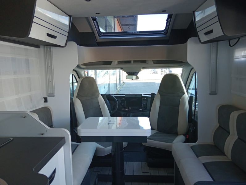 En venta McLouis  Autocaravana Perfilada - Mc 4 381 Gris 2025 Guipúzcoa foto 2