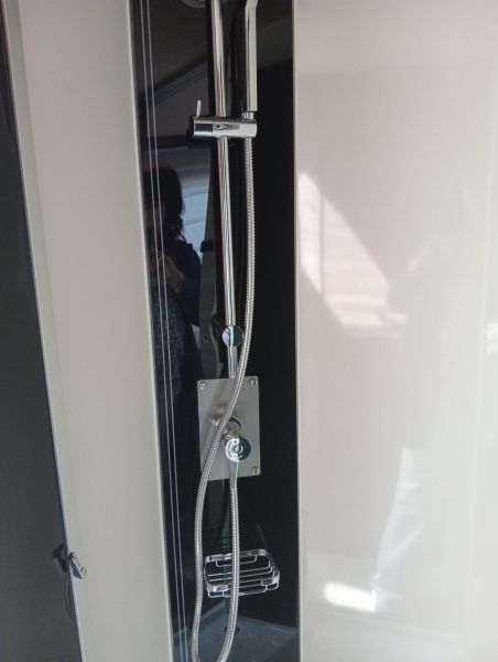 En venta McLouis Autocaravana Integral - Nevis 881 Blanco 2025 Guipúzcoa foto 10