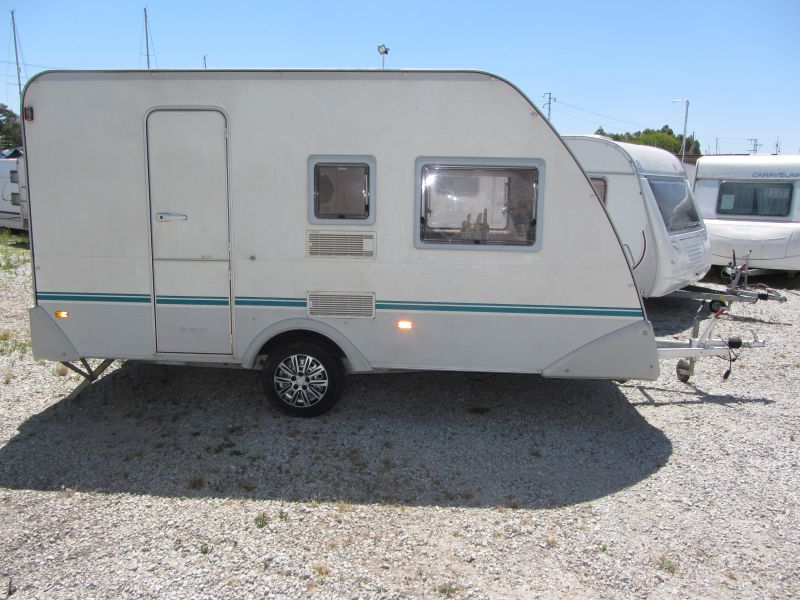 En venta Knaus COUNTRY 395 Blanco 1998 Sevilla foto 2