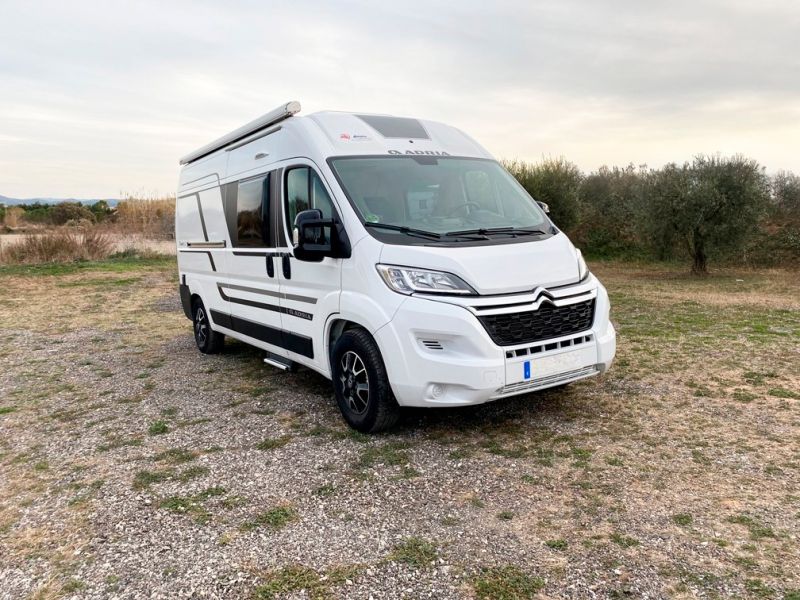 En venta Adria Twin Axess 600 SP family ocasión Blanco 2022 Barcelona foto 1