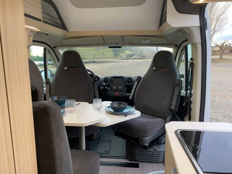 En venta Adria Twin Axess 600 SP family ocasión Blanco 2022 Barcelona foto 5