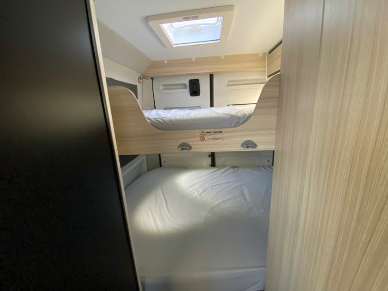 En venta Adria Twin Axess 600 SP family ocasión Blanco 2022 Barcelona foto 8