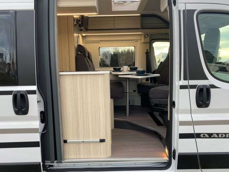 En venta Adria Twin Axess 600 SP family ocasión Blanco 2022 Barcelona foto 12