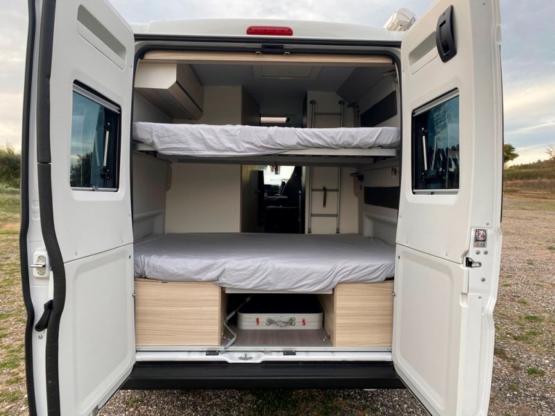 En venta Adria Twin Axess 600 SP family ocasión Blanco 2022 Barcelona foto 13