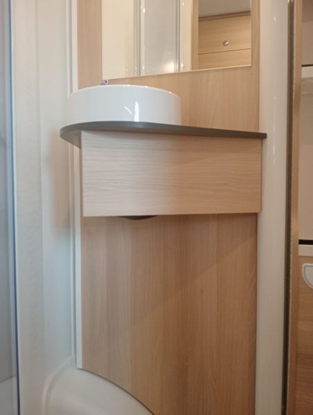 En venta Itineo CJ660 Blanco 2025 Guipúzcoa foto 5