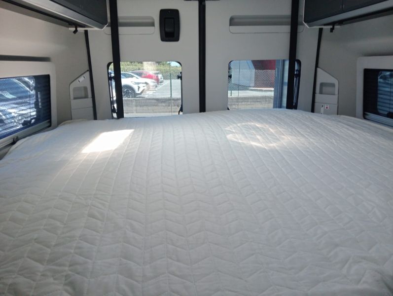 En venta Adria Elios 63 GX Skylift Blanco 2025 Guipúzcoa foto 12