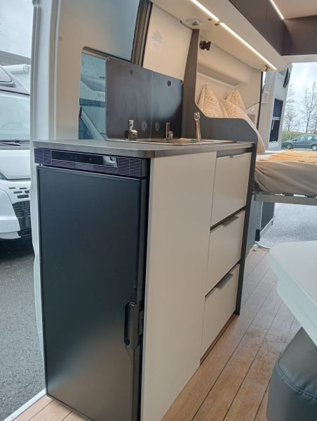 En venta Adria Elios 54 T Skylift Blanco 2024 Guipúzcoa foto 3