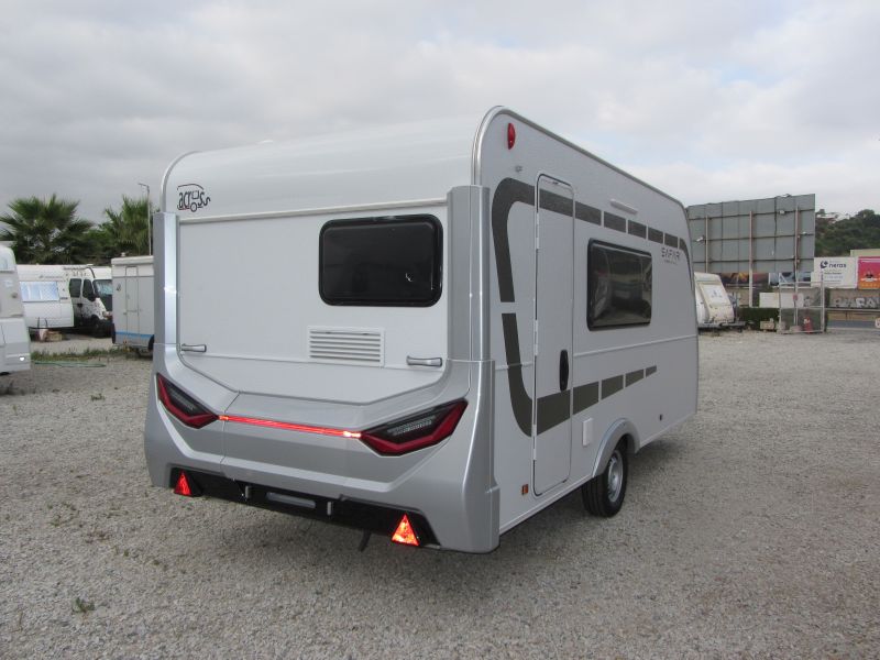 En venta Across Safari 430 CDL ( 750 kg ) Blanco 2026 Sevilla foto 3