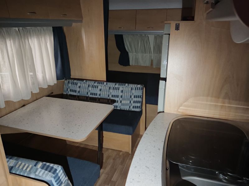 En venta Sunroller Jazz 49 CP Blanco 2006 Lleida foto 3