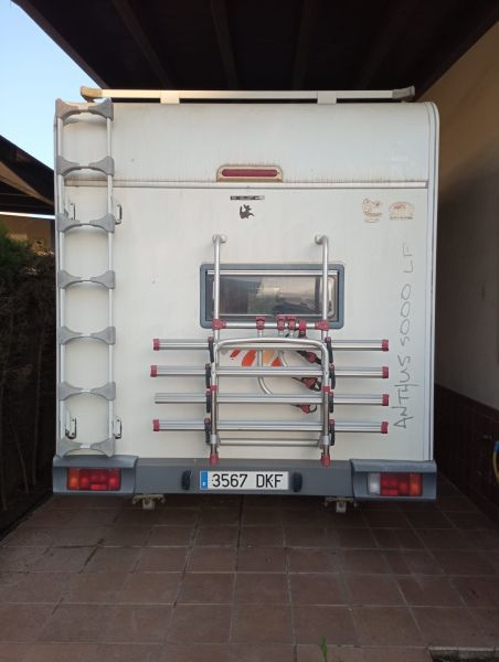 En venta Benimar Anthus 5000LF Blanco 2005 Sevilla foto 2