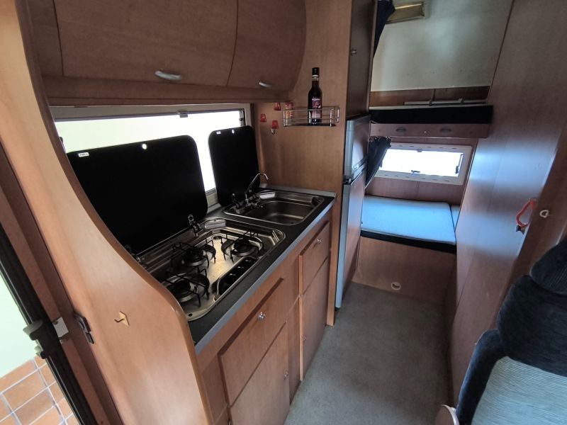 En venta Benimar Anthus 5000LF Blanco 2005 Sevilla foto 9