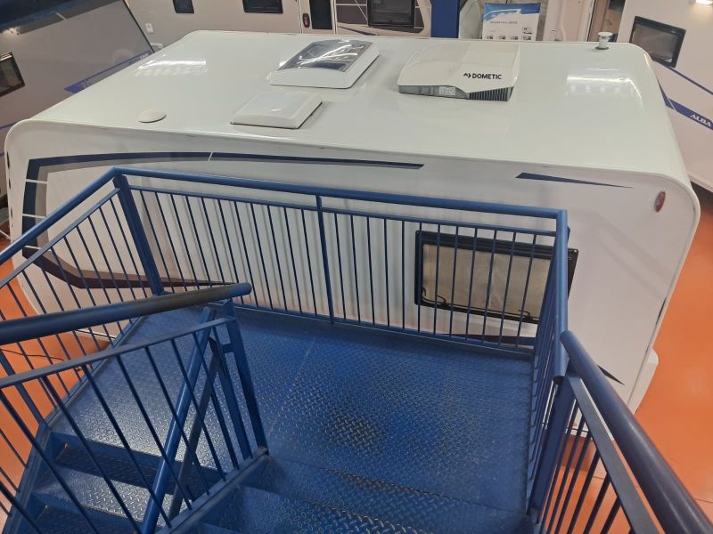 En venta Caravelair  Caravelair Alba STYLE 430 Family Blanco 2025 Barcelona foto 4