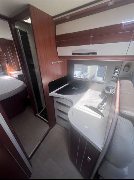 En venta Mobilvetta K-Yacht Tekno Line 89 Blanco 2017 Barcelona foto 9