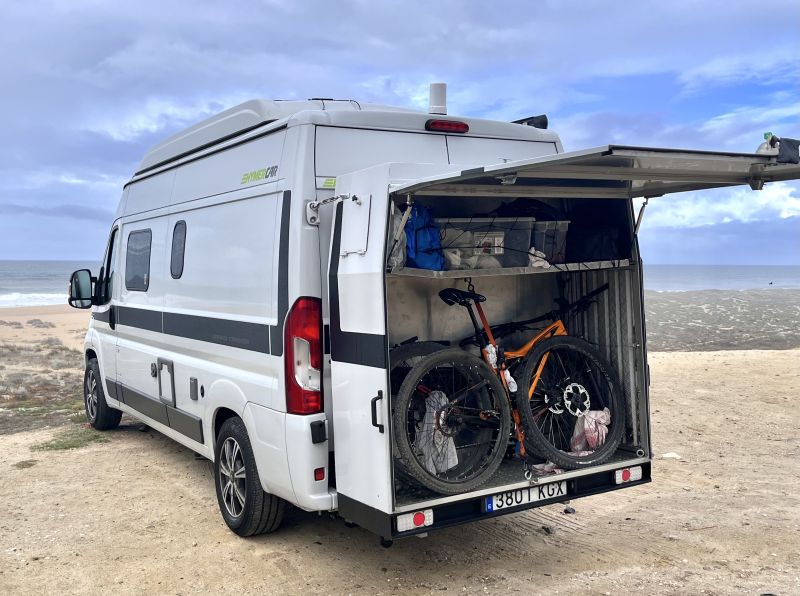 En venta Hymer / Eriba / Hymercar Grand Canyon Blanco 2018 Cantabria foto 5