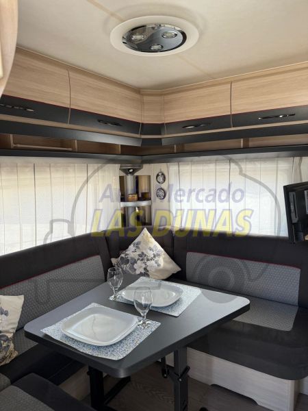 En venta Hobby de luxe Edition 495 Blanco 2017 Alicante foto 8