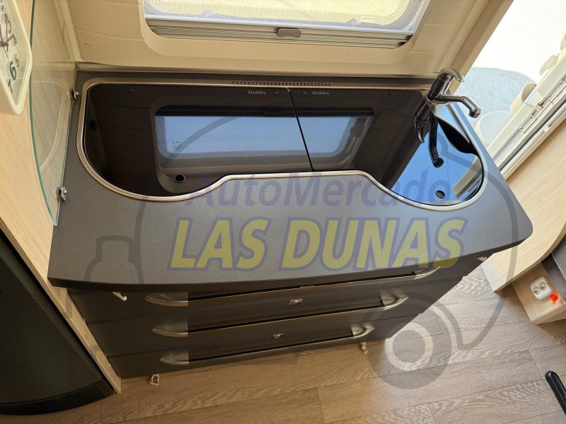 En venta Hobby de luxe Edition 495 Blanco 2017 Alicante foto 11