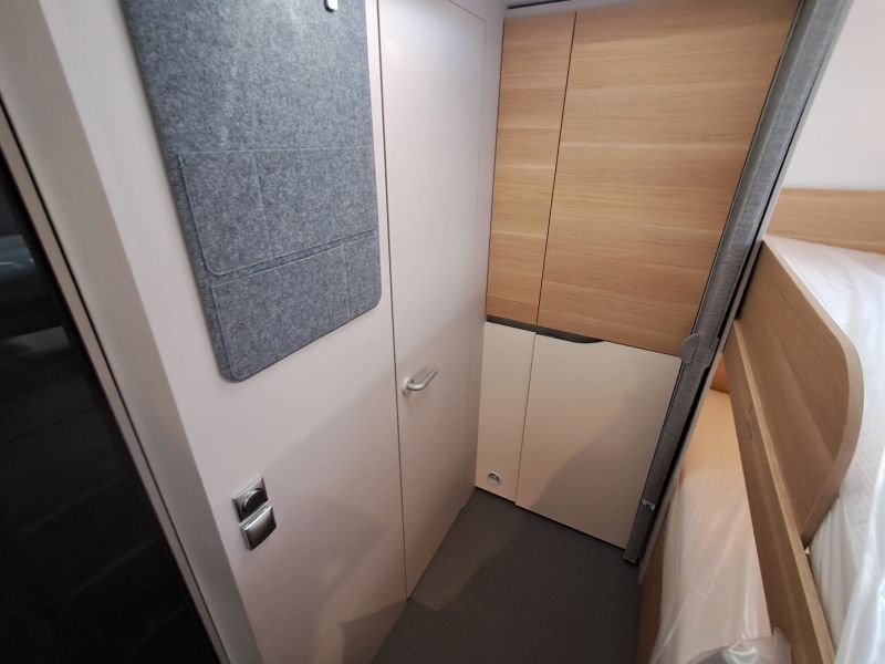 En venta Adria Adria Adora 573 PT Blanco 2025 Barcelona foto 14