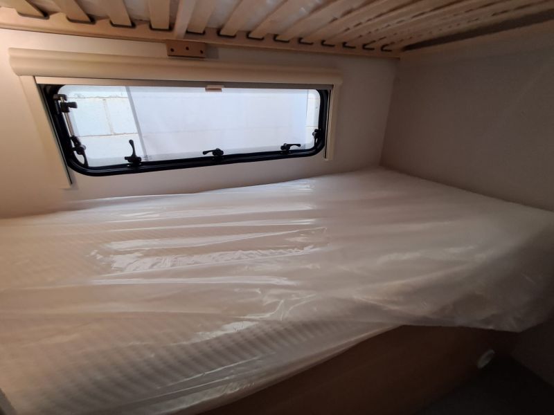 En venta Adria Adria Adora 573 PT Blanco 2025 Barcelona foto 16