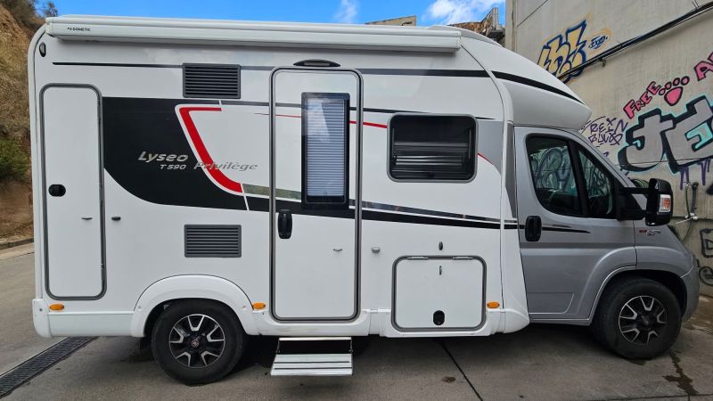 En venta Fiat Fiat Ducato 2.3 Multijet Blanco 2017 Málaga foto 2