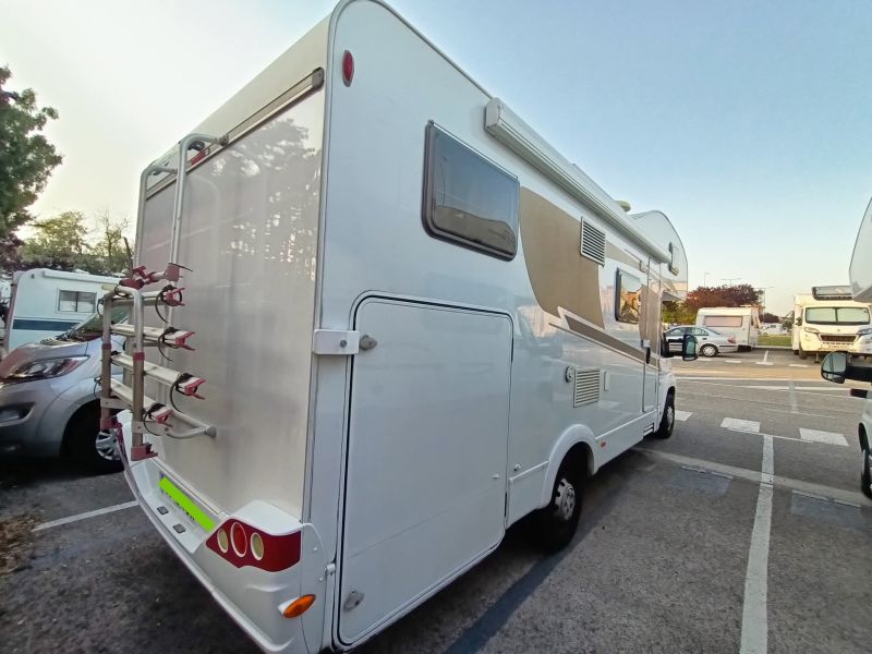 En venta Carthago Se vende autocaravana Blanco 2015 Córdoba foto 3
