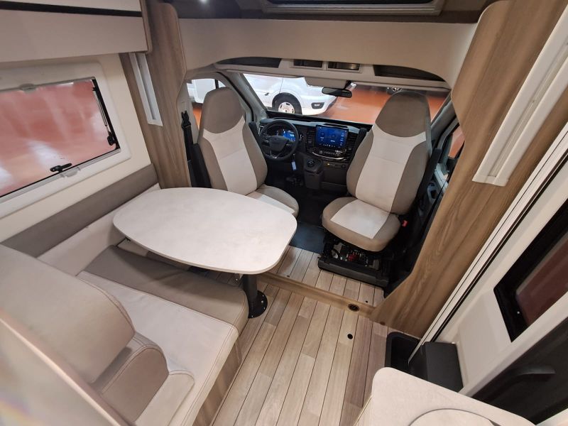 En venta Roller Team Roller Team Ford Fronos Fit 281 TL Selekt Open Air 165 CV 2026 Blanco 2026 Barcelona foto 17