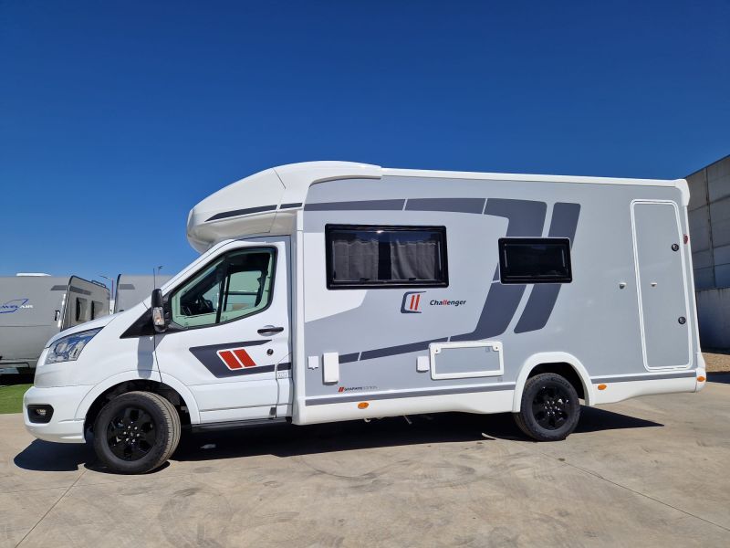 En venta Challenger CHALLENGER 260 GRAPHITE EDITION Gris 2026 Madrid foto 2