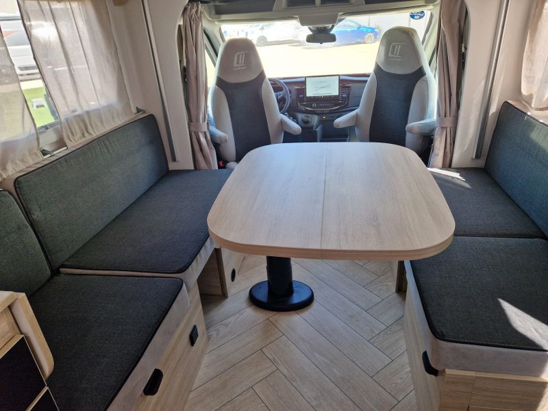 En venta Challenger CHALLENGER 260 GRAPHITE EDITION Gris 2026 Madrid foto 9