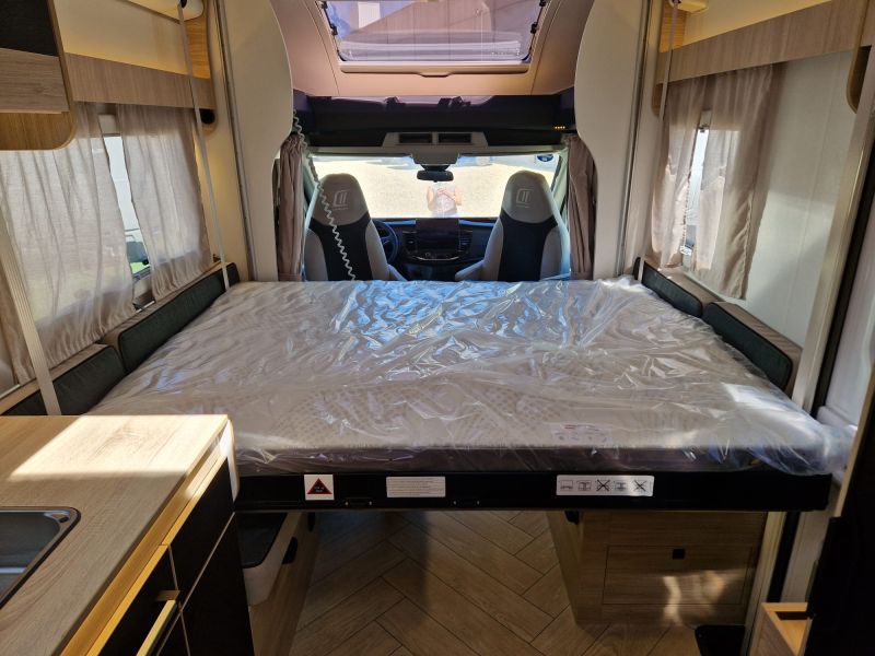 En venta Challenger CHALLENGER 260 GRAPHITE EDITION Gris 2026 Madrid foto 11