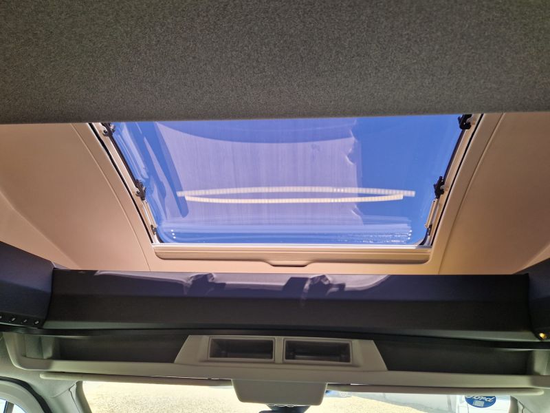 En venta Challenger CHALLENGER 260 GRAPHITE EDITION Gris 2026 Madrid foto 13