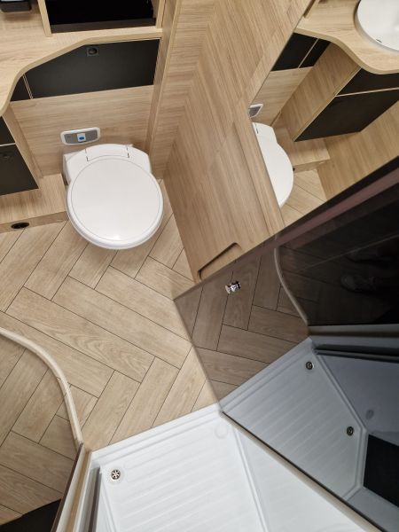 En venta Challenger CHALLENGER 260 GRAPHITE EDITION Gris 2026 Madrid foto 20