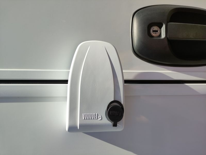 En venta Sun Living S75 SL Blanco 2021 Madrid foto 4