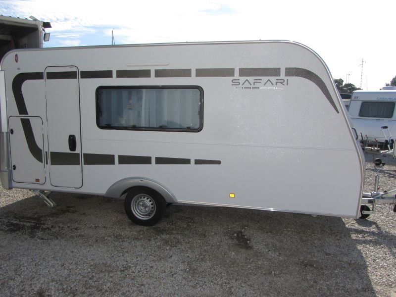 En venta Across Safari 432 CDL 750 kg 2026 Blanco 2026 Sevilla foto 2