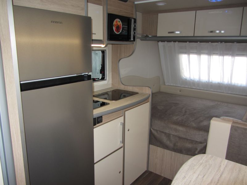 En venta Across Safari 432 CDL 750 kg 2026 Blanco 2026 Sevilla foto 6