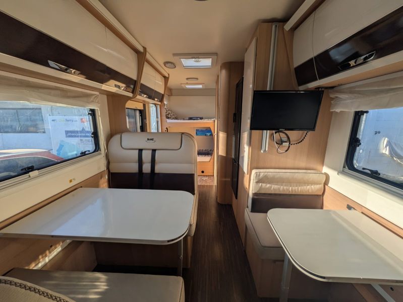 En venta Ford McLouis Glamys 222 *OFERTA FEBRERO* Blanco 2023 Málaga foto 5