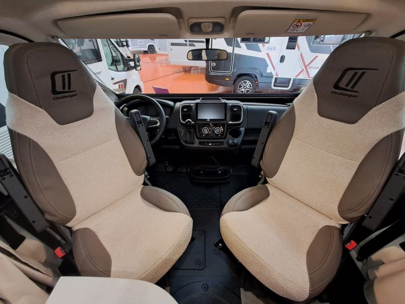 En venta Challenger Challenger Fiat Ducato 318 Ultimate Edition Automatic Blanco 2026 Barcelona foto 7